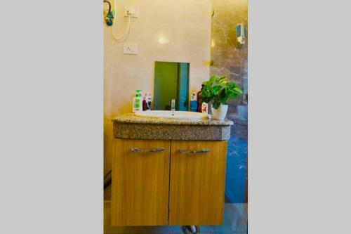 Apartamento The Groovy Square Near India Expo Mart