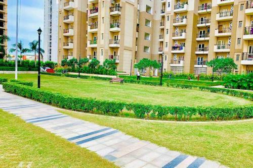 Apartamento The Groovy Square Near India Expo Mart