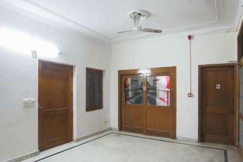 Hotel Collection O 63299 Travel Lodge