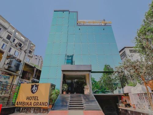 Vaccinated Staff- Collection O 80711 Hotel Ambika Grand
