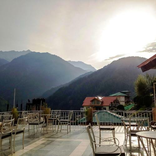 Hotel Nishaad Resorts