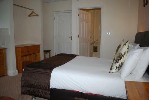 The Woodridge Inn Hotel