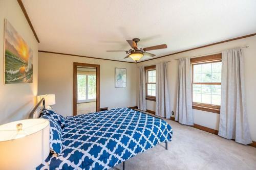 Chain O'lakes Group Getaway-the Johnsburg Estate