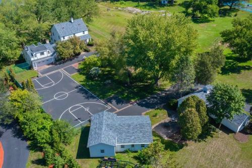 Chain O'lakes Group Getaway-the Johnsburg Estate