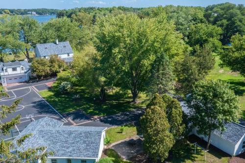 Chain O'lakes Group Getaway-the Johnsburg Estate