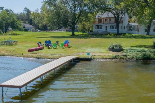 Chain O'lakes Group Getaway-the Johnsburg Estate