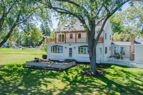 Chain O'lakes Group Getaway-the Johnsburg Estate
