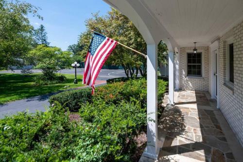 Chain O'lakes Group Getaway-the Johnsburg Estate
