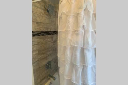 Apartamento Upscale & Cozy 2bd 1bt Apt Mins From Dwntwn Beach