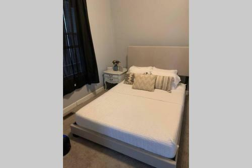 Apartamento Upscale & Cozy 2bd 1bt Apt Mins From Dwntwn Beach