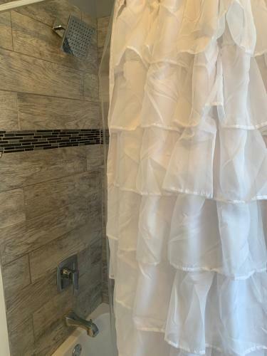 Apartamento Upscale & Cozy 2bd 1bt Apt Mins From Dwntwn Beach