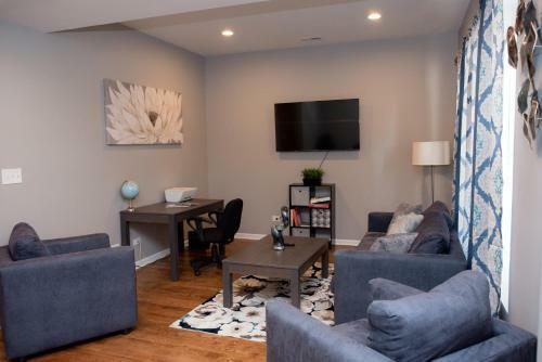 Luxurious Stay At Modern Apartment With Self Check-in Mins Frm Downtown
