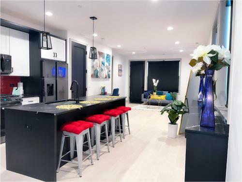 Apartamento Beautiful 2 Bed /2bath In Bronzeville. 10 Mins From Downtown Chicago!