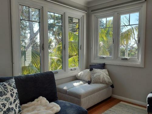 'shelly Beach Horizon' Coastal Beach House