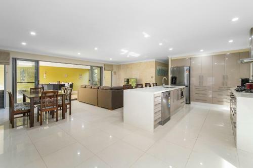 Two Beaches, 9 Rodley Street, Bonny Hills