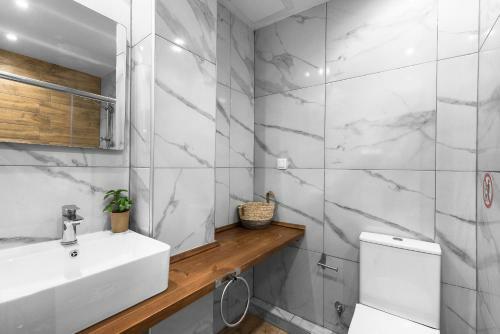Aelia Apartments, The Luxury Suites