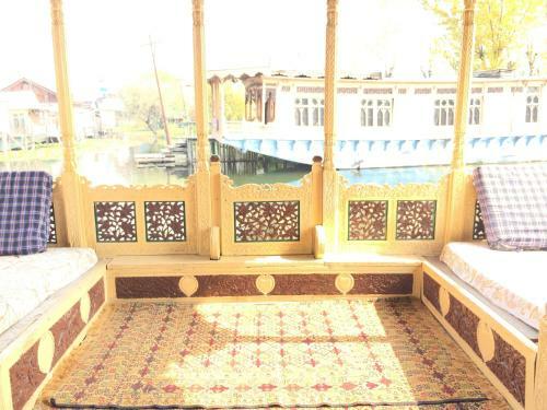 Apartamento Heidi Group Of Houseboats