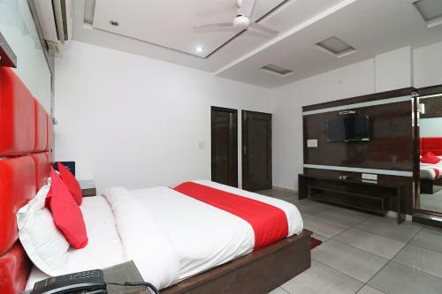Oyo 22977 Hotel Alpine