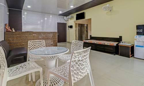 Hotel Treebo Trip Divine Inn