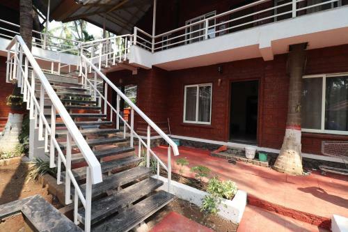 Pool Stays At Alibaug