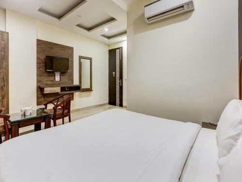 Oyo 85427 Hotel La Vista