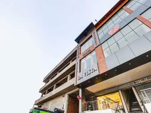 Oyo 85427 Hotel La Vista