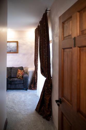 Bed & Breakfast Makanda Inn
