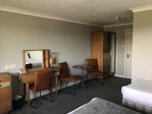 Fairway Hotel