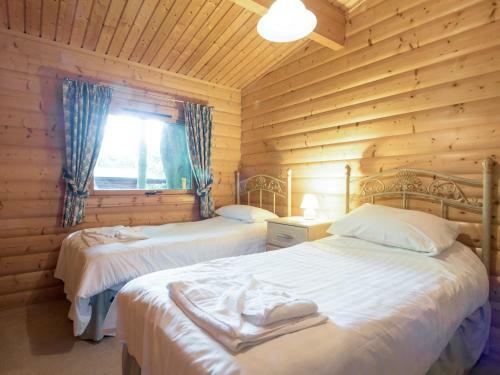 Kenwick Woods Lodge