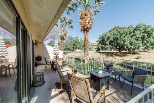 Stylish Waterfront Townhouse With Boat Slip, Pet Friendly
