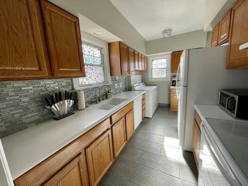 Cozy Double King Suite Bungalow With Free Wifi