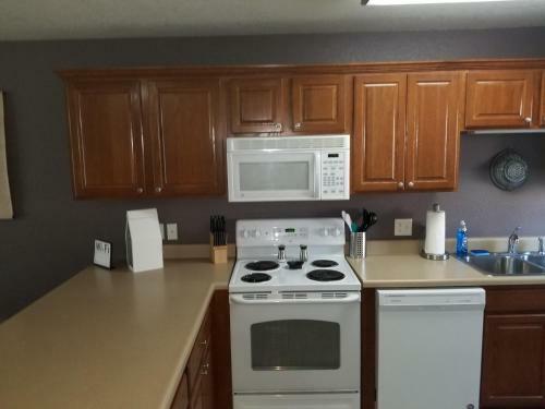 Villa Completebnb Presents Mkn1213n, Stunning 3br 2bath Townhouse