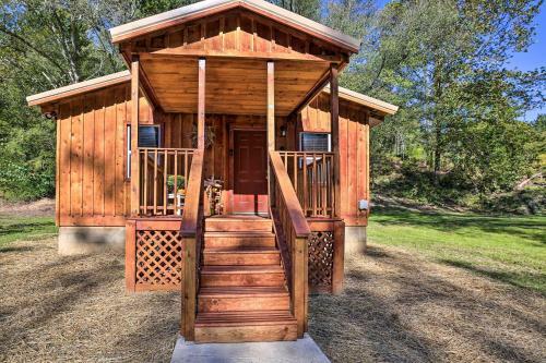 Quaint Beattyville Cabin Less Than 1 Mi Into Town!