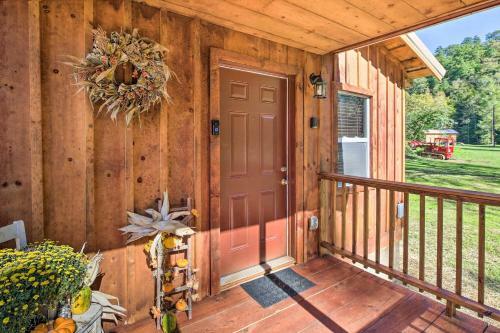 Quaint Beattyville Cabin Less Than 1 Mi Into Town!