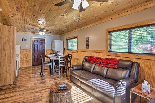 Quaint Beattyville Cabin Less Than 1 Mi Into Town!