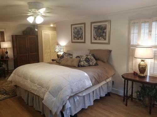 Complete Bnb Presents Tkw3121, Marvelous Upscale 3br, 2bath Home