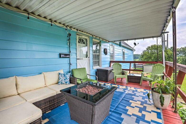 Charming East Bernstadt Home On 5 5-acre Farm