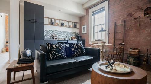 Apartamento Pickle Factory Cigars And Bourbon Rustic One Bedroom