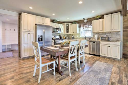 Quaint Creekside Cottage With Porch And Backyard!