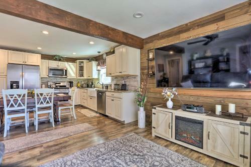 Quaint Creekside Cottage With Porch And Backyard!