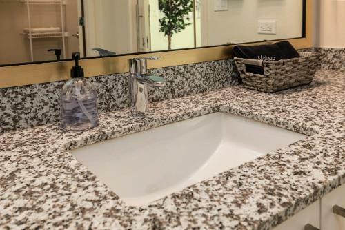 Apartamento Two Luxurious Condos On The Same Floor By Cozysuites