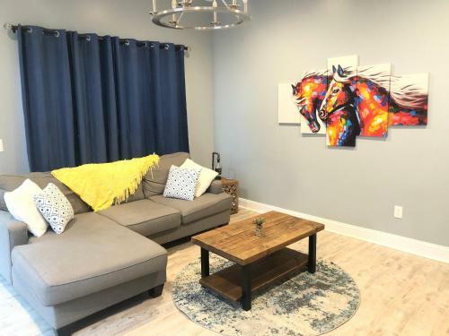 Charming Home Located In Germantown- Close To Everything