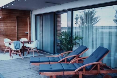 Apartamento Seeblick & Terrasse! Moderne Ferienwohnung 96qm