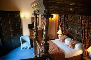 Noel Arms - "a Bespoke Hotel"
