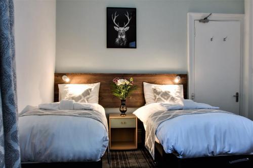Hostal St Ives Hotel