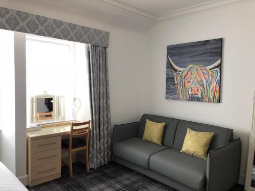 Hostal St Ives Hotel