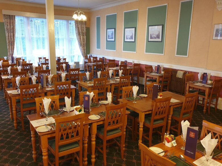 Glenmorag Hotel