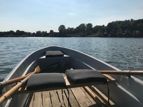 Bootshaus Mecklenburg In G�strow Am Inselsee