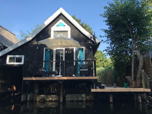 Bootshaus Mecklenburg In G�strow Am Inselsee