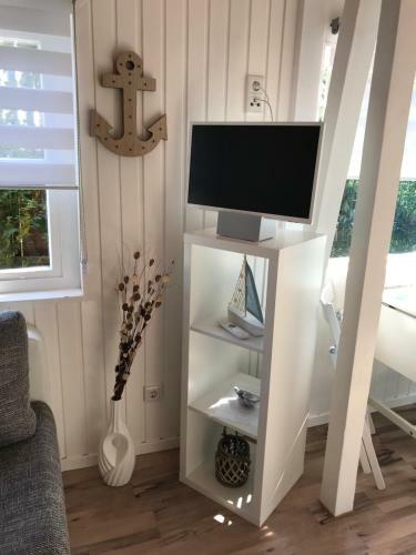 Bootshaus Mecklenburg In G�strow Am Inselsee